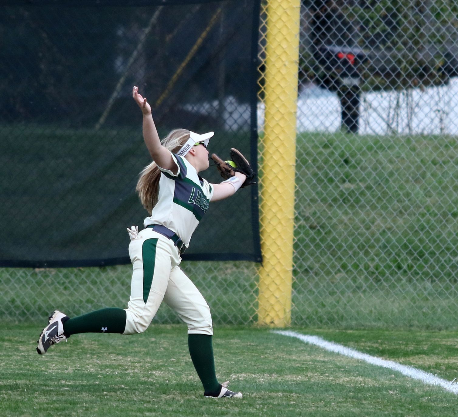 Fox vs. Lindbergh softball